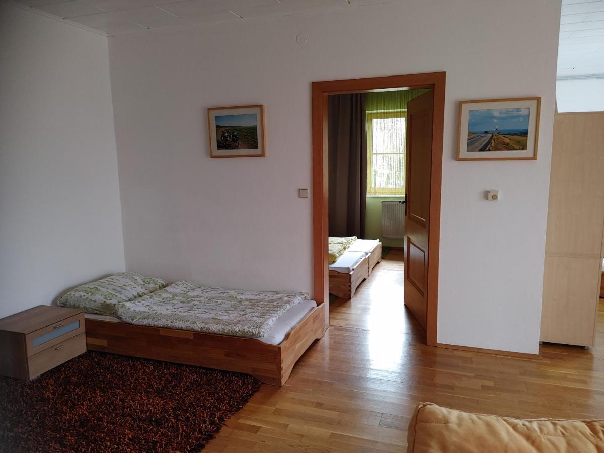 Ferienwohnung Familie Hofmann Aschach an der Steyr Exterior photo